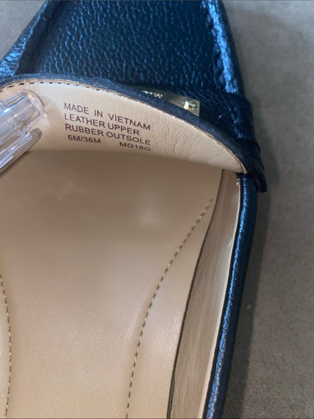 Michael Kors Black Leather Gold Plaque Penny Loafers 6M - Picture 4 of 4